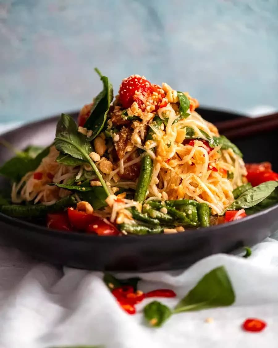 Салат из зелёной папайи (индийская версия)