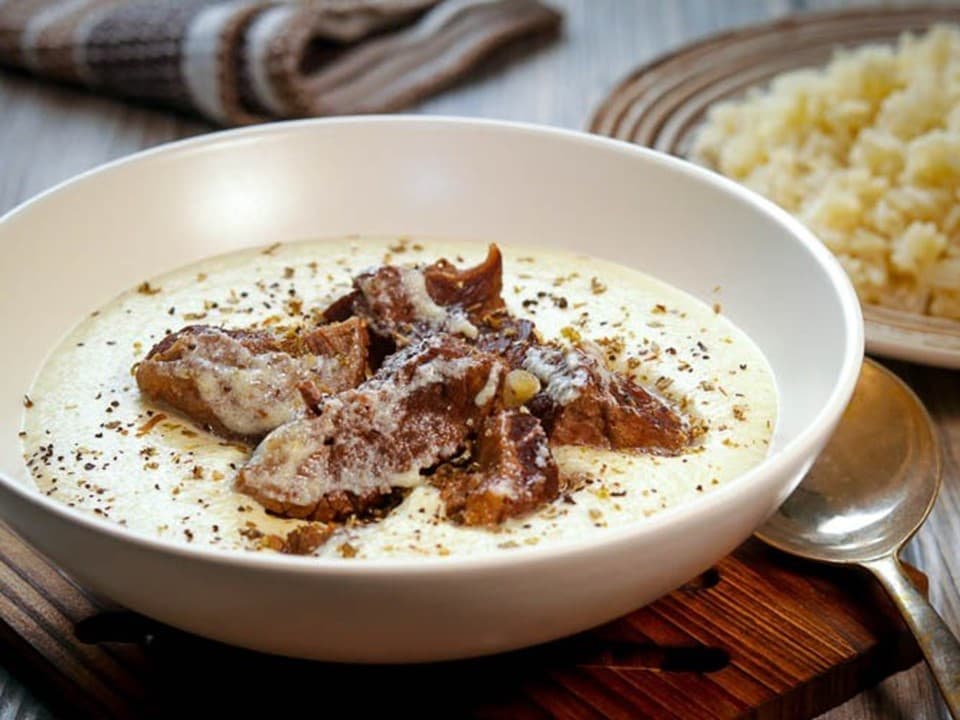 Шакрия по-ирацки (йогуртовое рагу с бараниной)