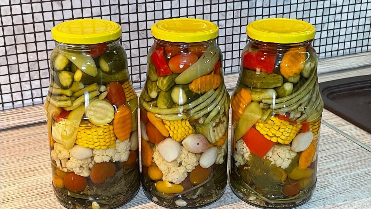 Мурэтурь (молдавское овощное ассорти)