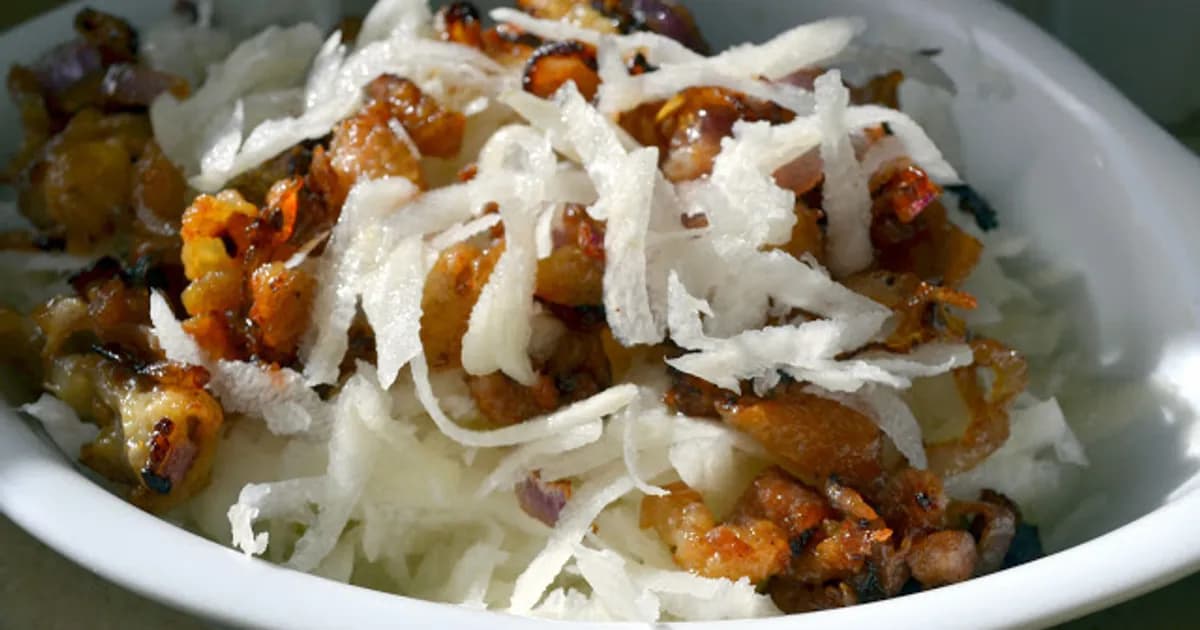 Салат из редьки с салом